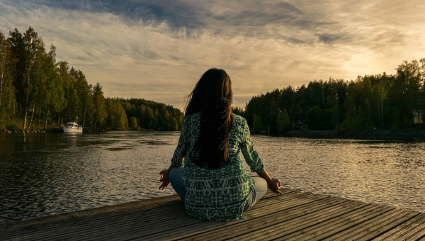 Mengapa Komitmen dengan Meditasi Sulit Dilakukan?