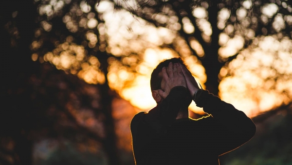 Menyembuhkan Patah Hati dengan Yoga, Cukup Luangkan 15 Menit